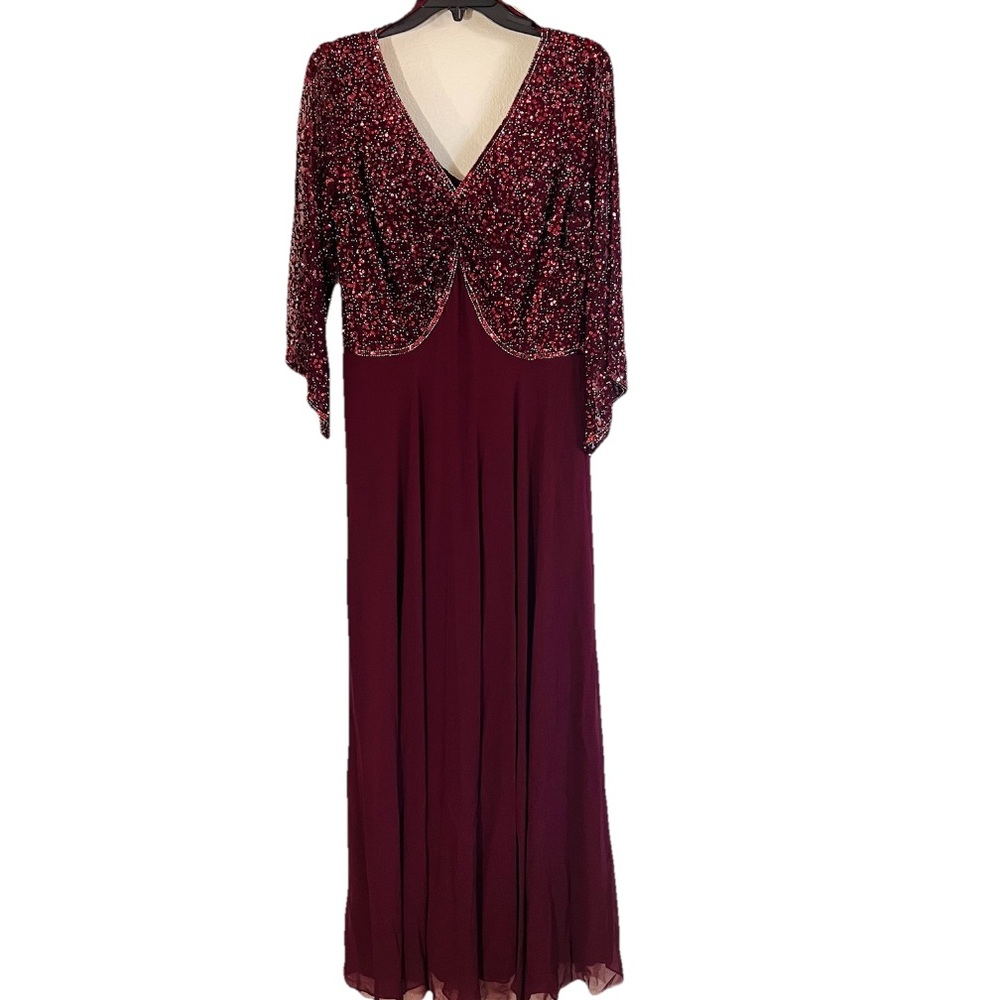 NWT J Kara Beaded Sequin Red Evening Maxi Dress Size 16 V-Neck Holiday Bell